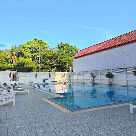 Puangpen Villa Hotel Hua Hin Bagian luar foto