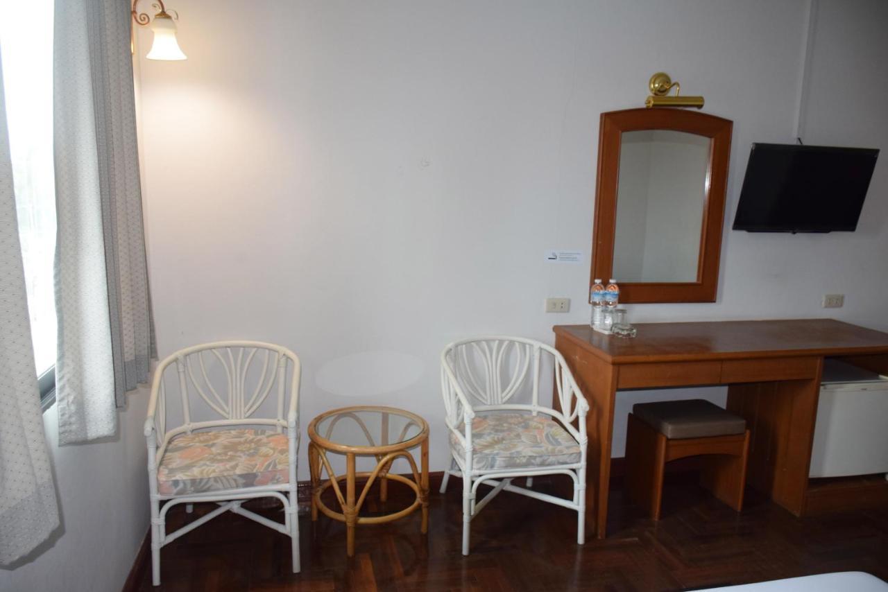 Puangpen Villa Hotel Hua Hin Bagian luar foto