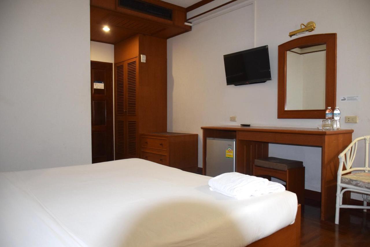 Puangpen Villa Hotel Hua Hin Bagian luar foto