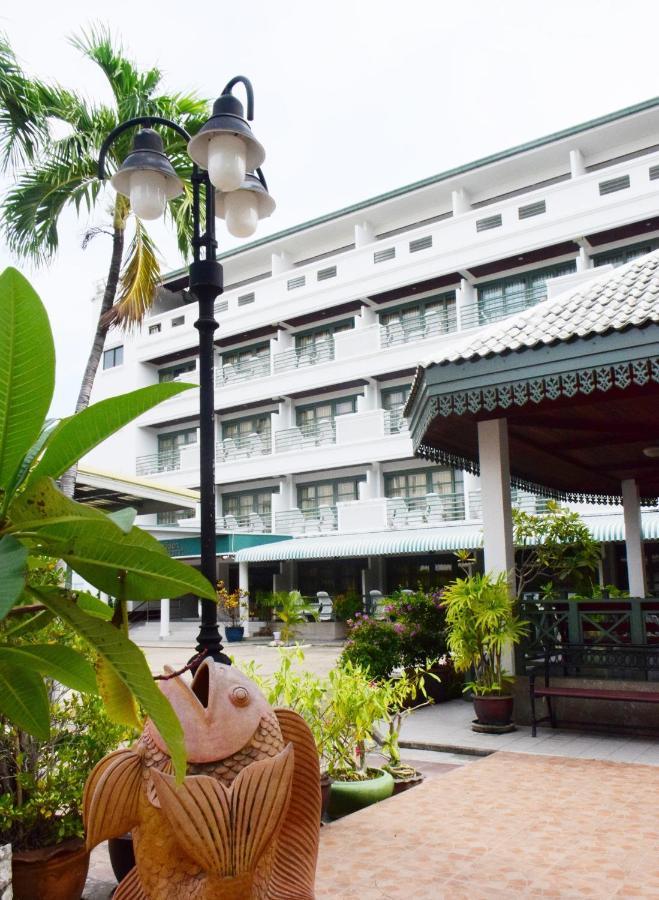 Puangpen Villa Hotel Hua Hin Bagian luar foto