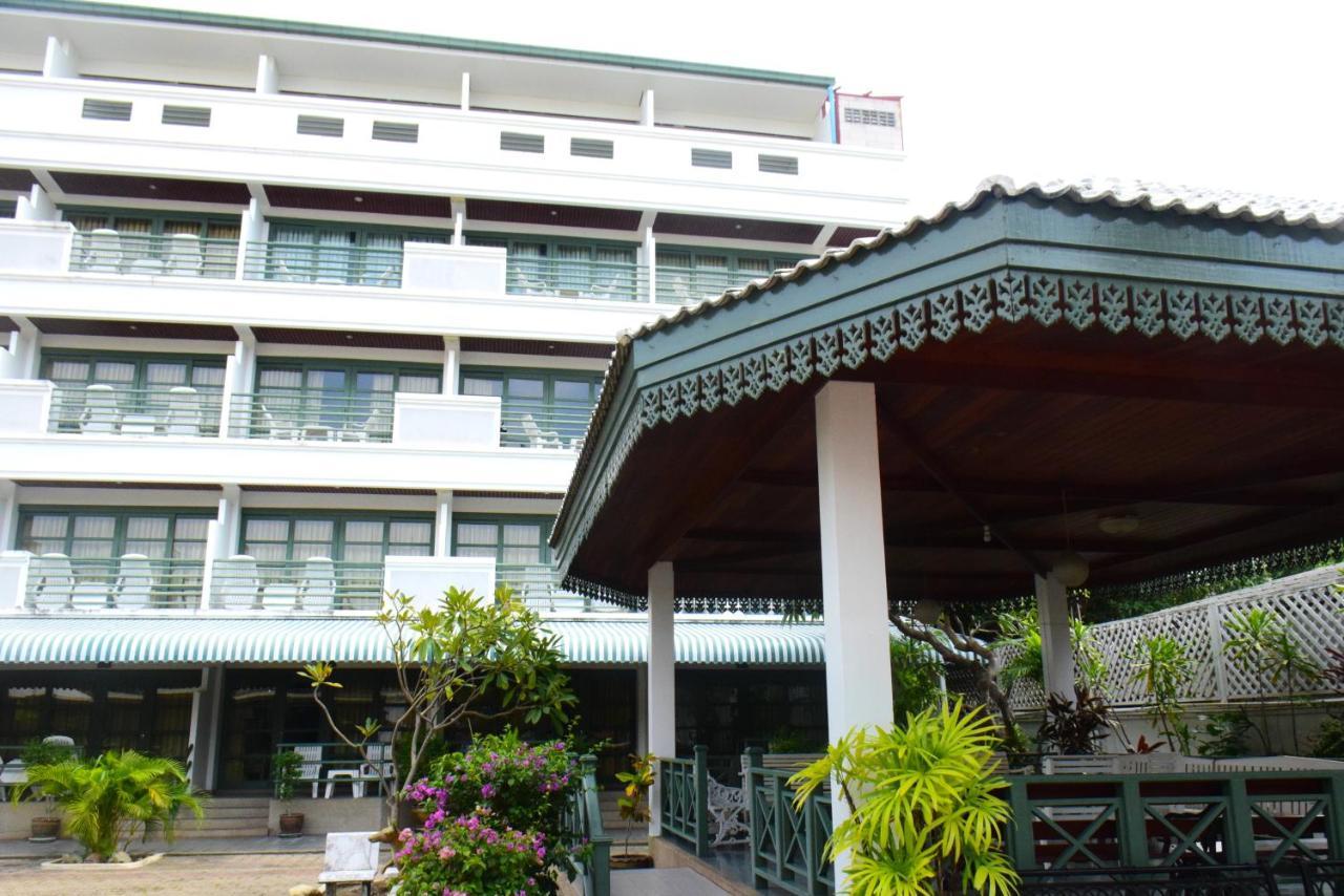 Puangpen Villa Hotel Hua Hin Bagian luar foto